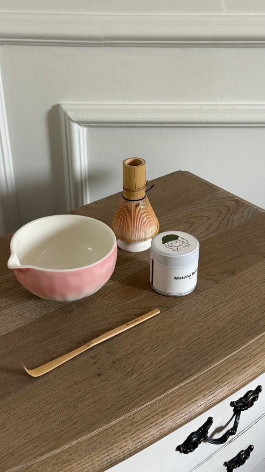 Pink gradient matcha set